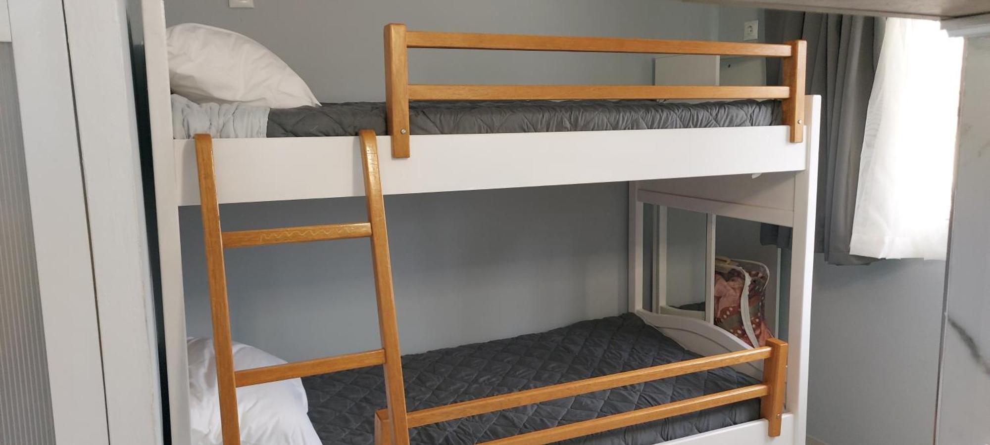 Filio's Loft Near Airport *