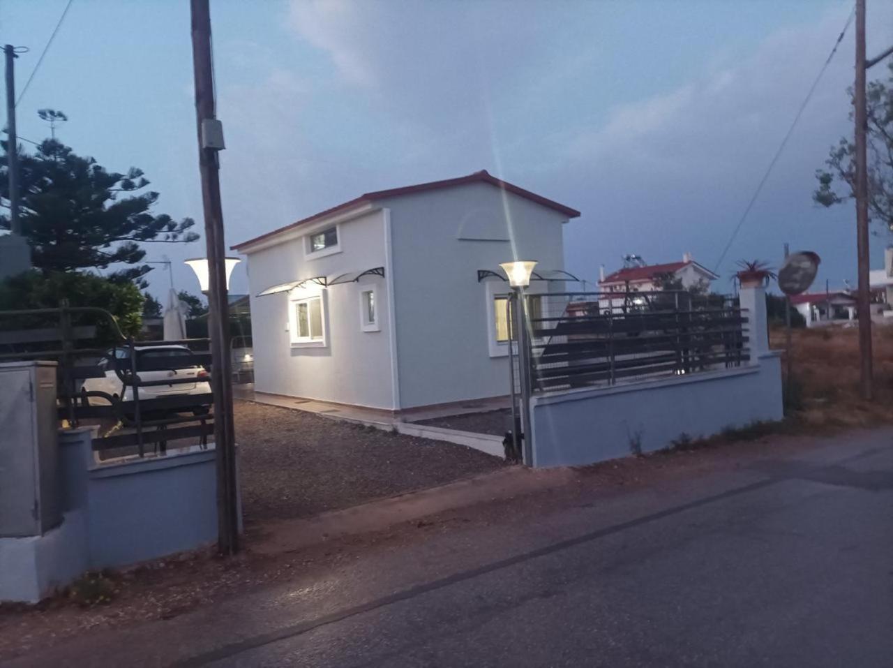 Filio's Loft Near Airport Dom wakacyjny Artemida (Attica)
